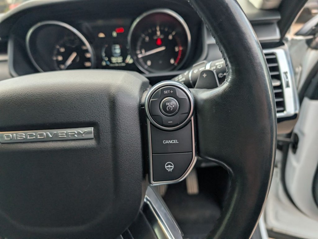 Used Land Rover Discovery 2017 for sale - 77834993: Photo 32