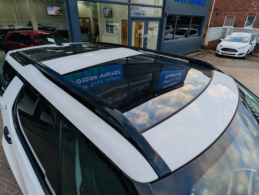 Used Land Rover Discovery 2017 for sale - 77834993: Photo 36