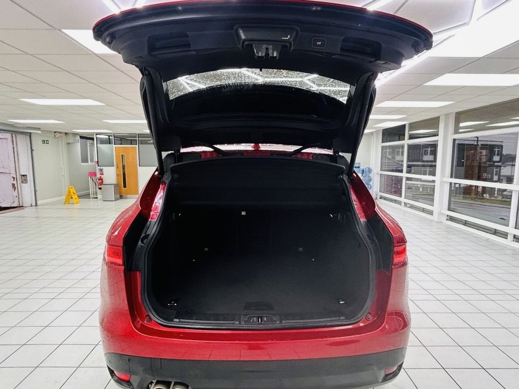 Used Jaguar F-Pace 2016 for sale - 77666726: Photo 5