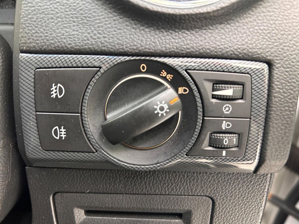 Used Vauxhall Antara 2015 for sale - 77666635: Photo 24