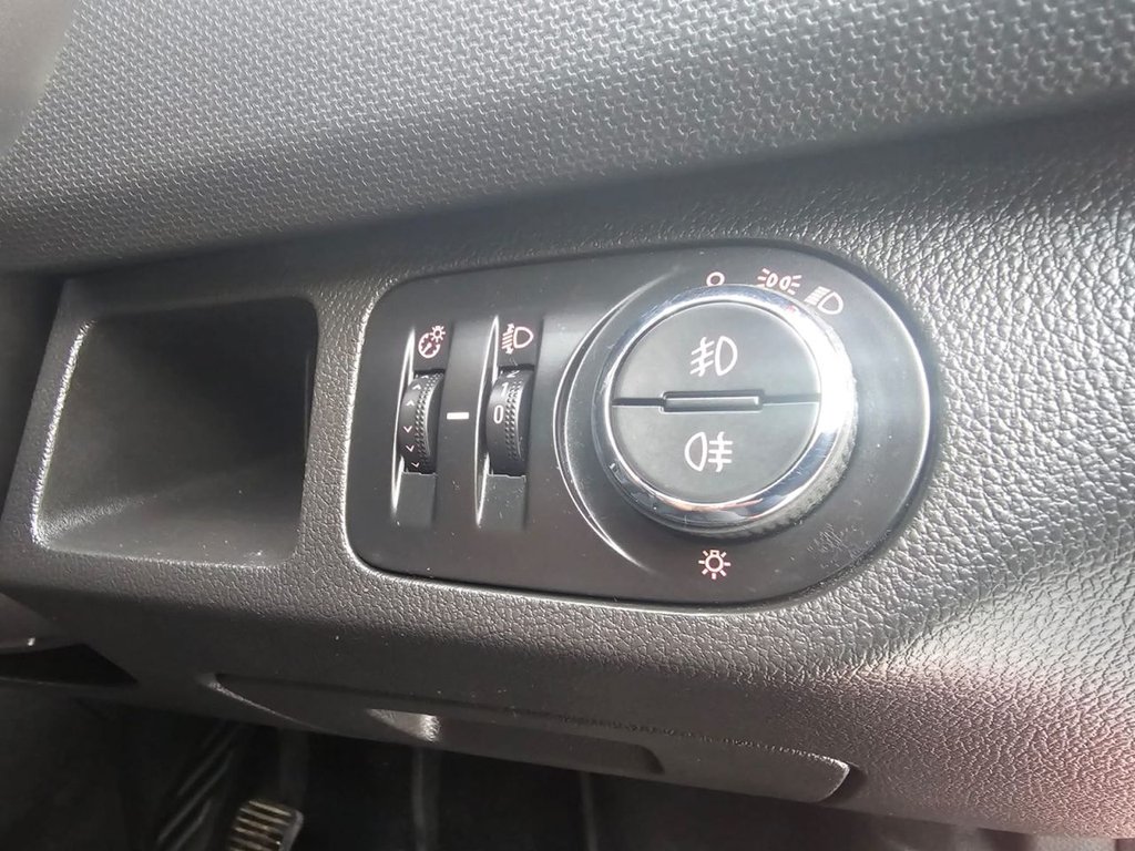 Used Vauxhall Meriva 2016 for sale - 77667019: Photo 24