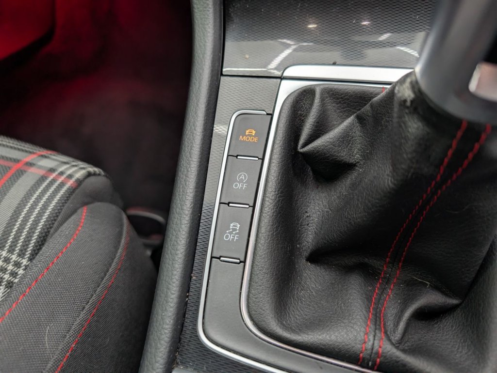 Used Volkswagen Golf 2015 for sale - 77666768: Photo 22