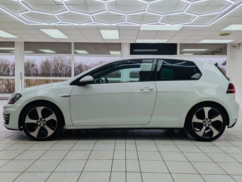 Used Volkswagen Golf 2015 for sale - 77666768: Photo 8