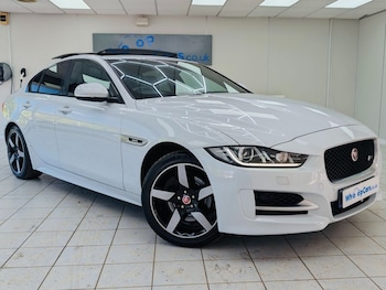 Used Jaguar XE 2016 for sale - 78330342: Photo
