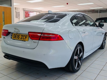 Used Jaguar XE 2016 for sale - 78330342: Photo