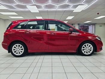 Used Mercedes-Benz B Class 2014 for sale - 77666999: Photo