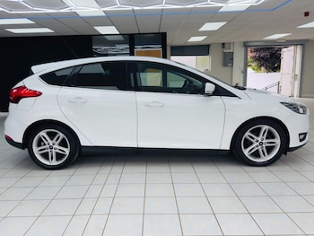 Used Ford Focus 2015 for sale - 79249994: Photo