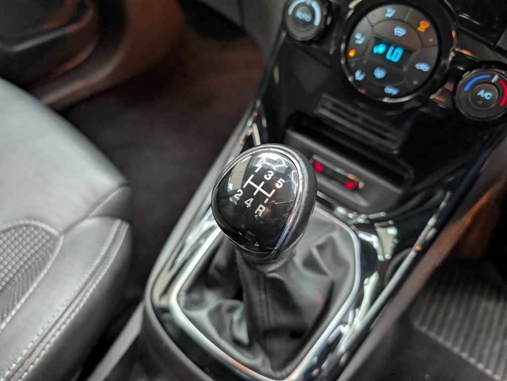 Used Ford Fiesta 2015 for sale - 78200360: Photo 26