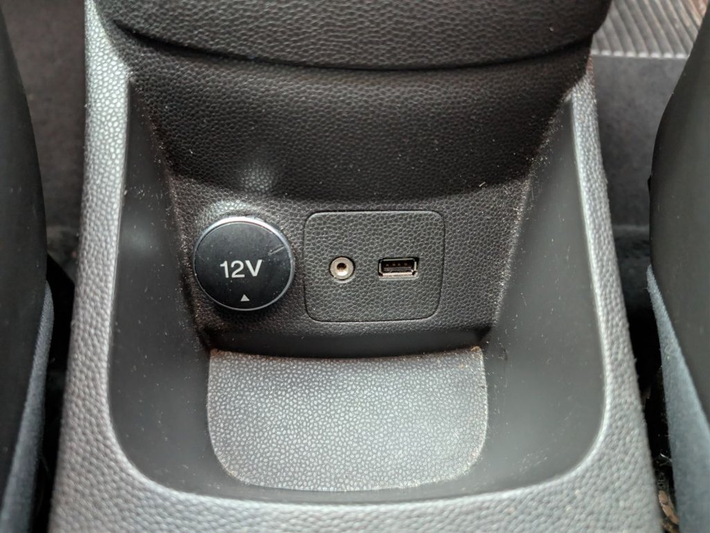 Used Ford Fiesta 2015 for sale - 78200360: Photo 27