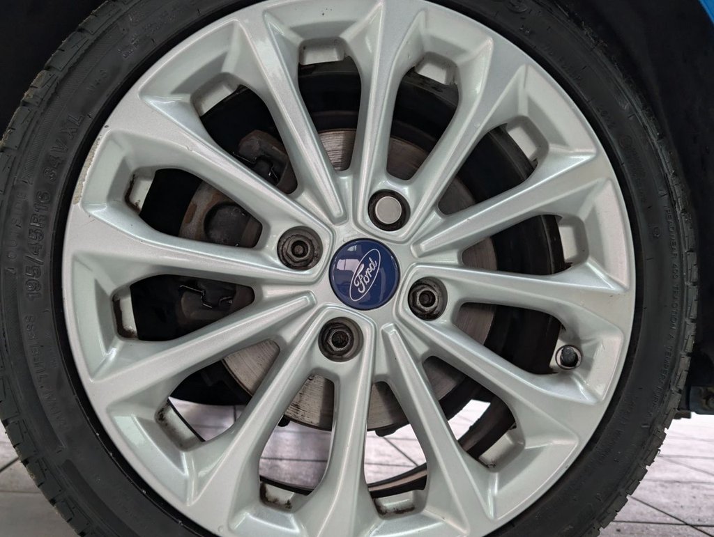 Used Ford Fiesta 2015 for sale - 78200360: Photo 44