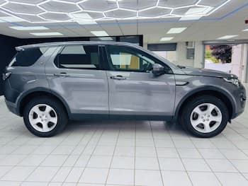 Used Land Rover Discovery Sport 2017 for sale - 79648063: Photo