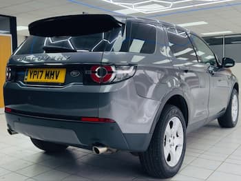 Used Land Rover Discovery Sport 2017 for sale - 79648063: Photo