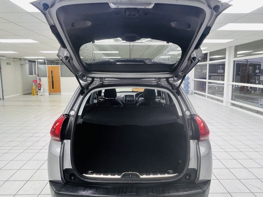 Used Peugeot 2008 2017 for sale - 77666847: Photo 4