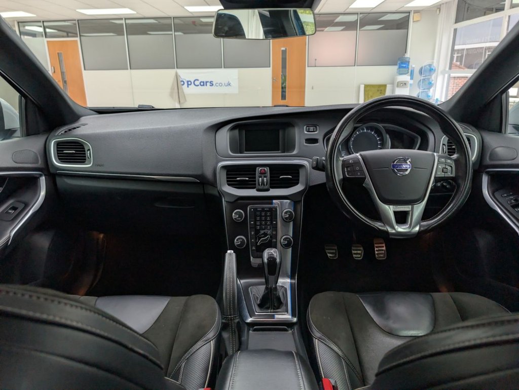 Used Volvo V40 2015 for sale - 78200409: Photo 14