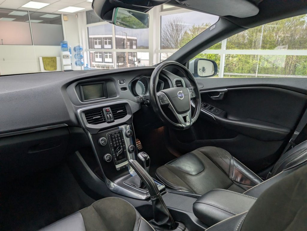 Used Volvo V40 2015 for sale - 78200409: Photo 15