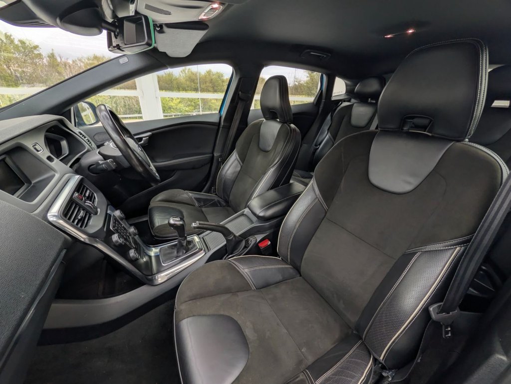 Used Volvo V40 2015 for sale - 78200409: Photo 16