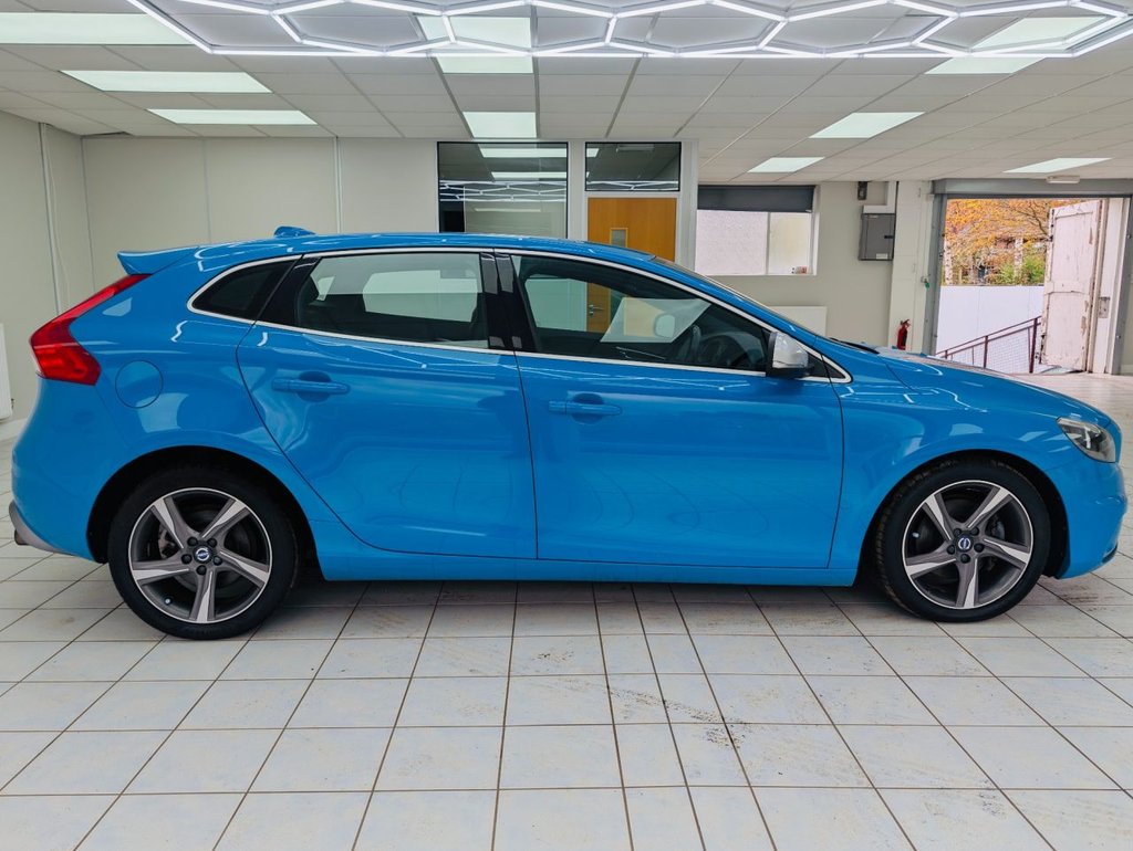 Used Volvo V40 2015 for sale - 78200409: Photo 3