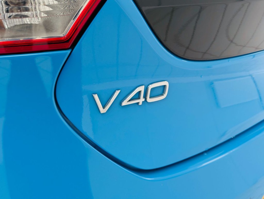 Used Volvo V40 2015 for sale - 78200409: Photo 31