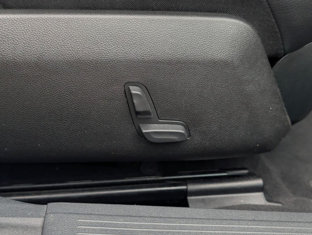 Used Mercedes-Benz E Class 2014 for sale - 77780272: Photo 39