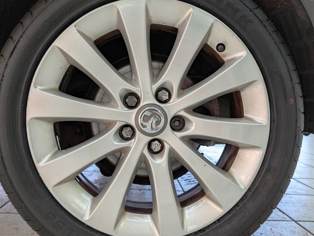 Used Vauxhall Meriva 2015 for sale - 78036415: Photo 40