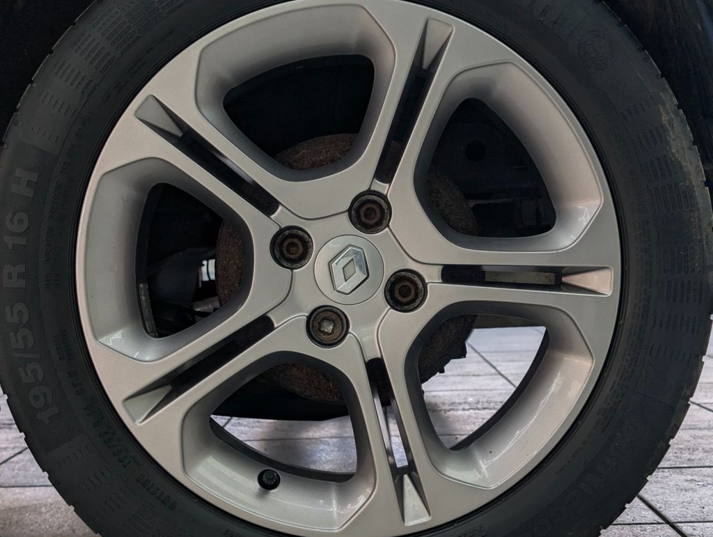 Used Renault Clio 2017 for sale - 77834994: Photo 35