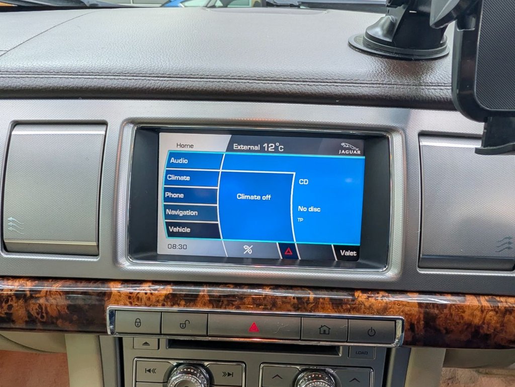 Used Jaguar XF 2011 for sale - 77835346: Photo 19