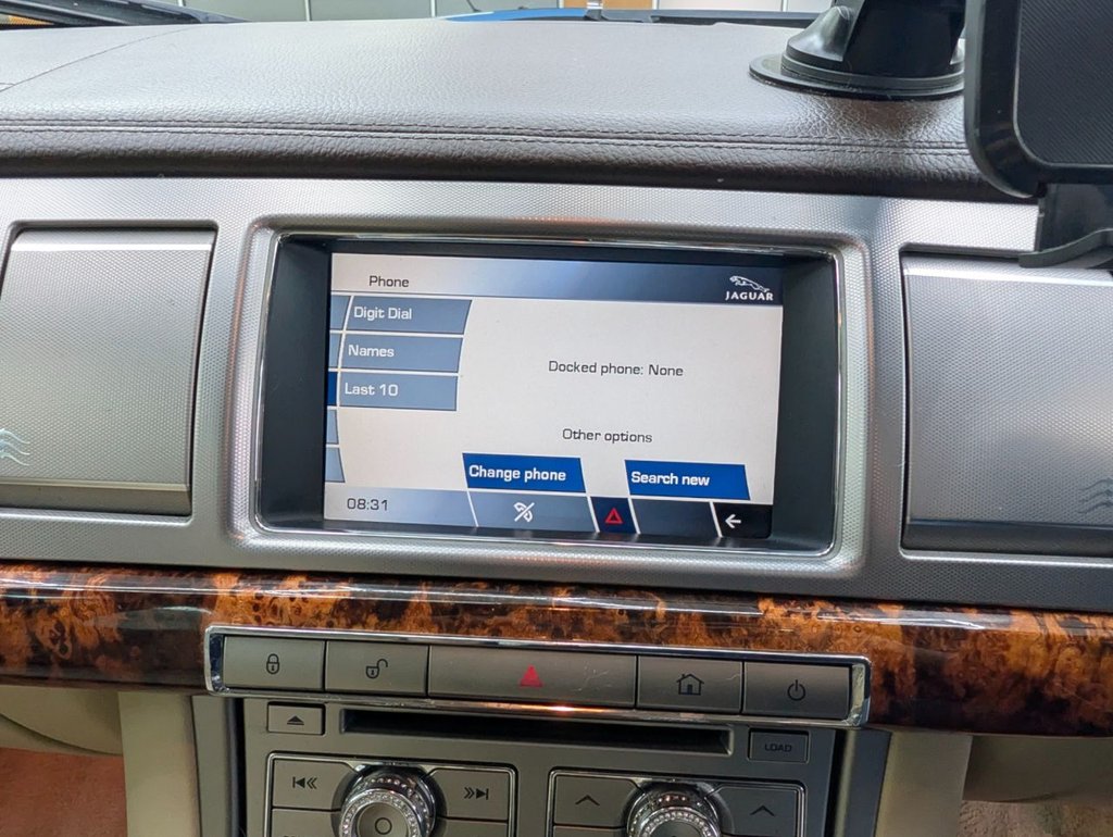 Used Jaguar XF 2011 for sale - 77835346: Photo 21