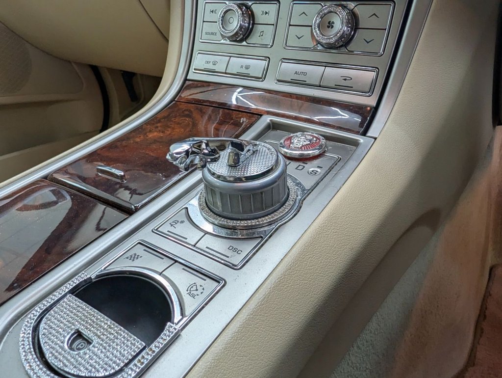 Used Jaguar XF 2011 for sale - 77835346: Photo 26