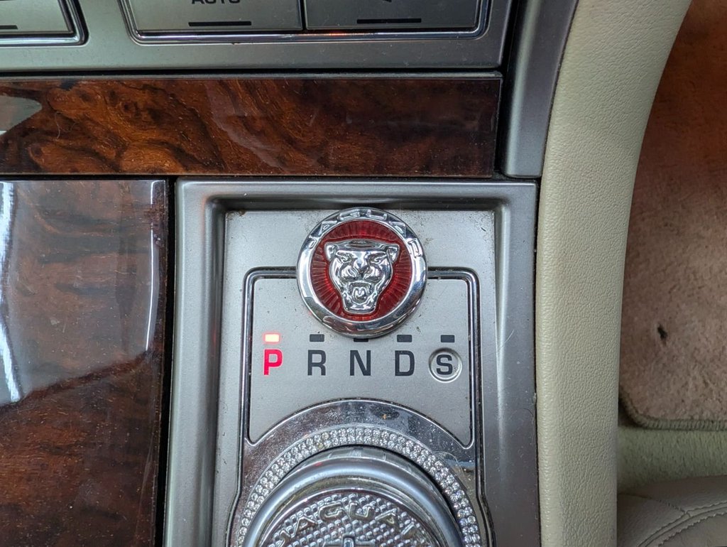 Used Jaguar XF 2011 for sale - 77835346: Photo 27