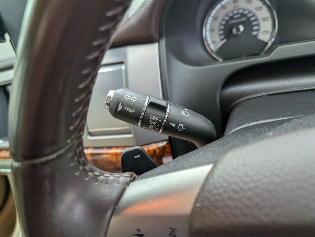 Used Jaguar XF 2011 for sale - 77835346: Photo 30