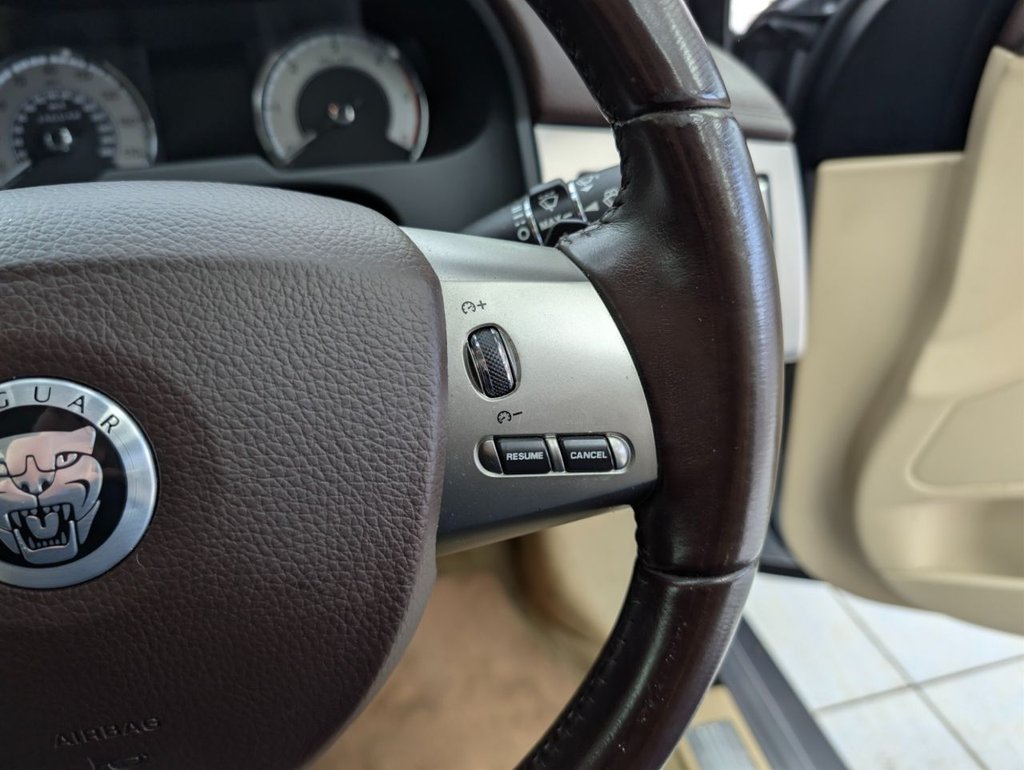 Used Jaguar XF 2011 for sale - 77835346: Photo 32