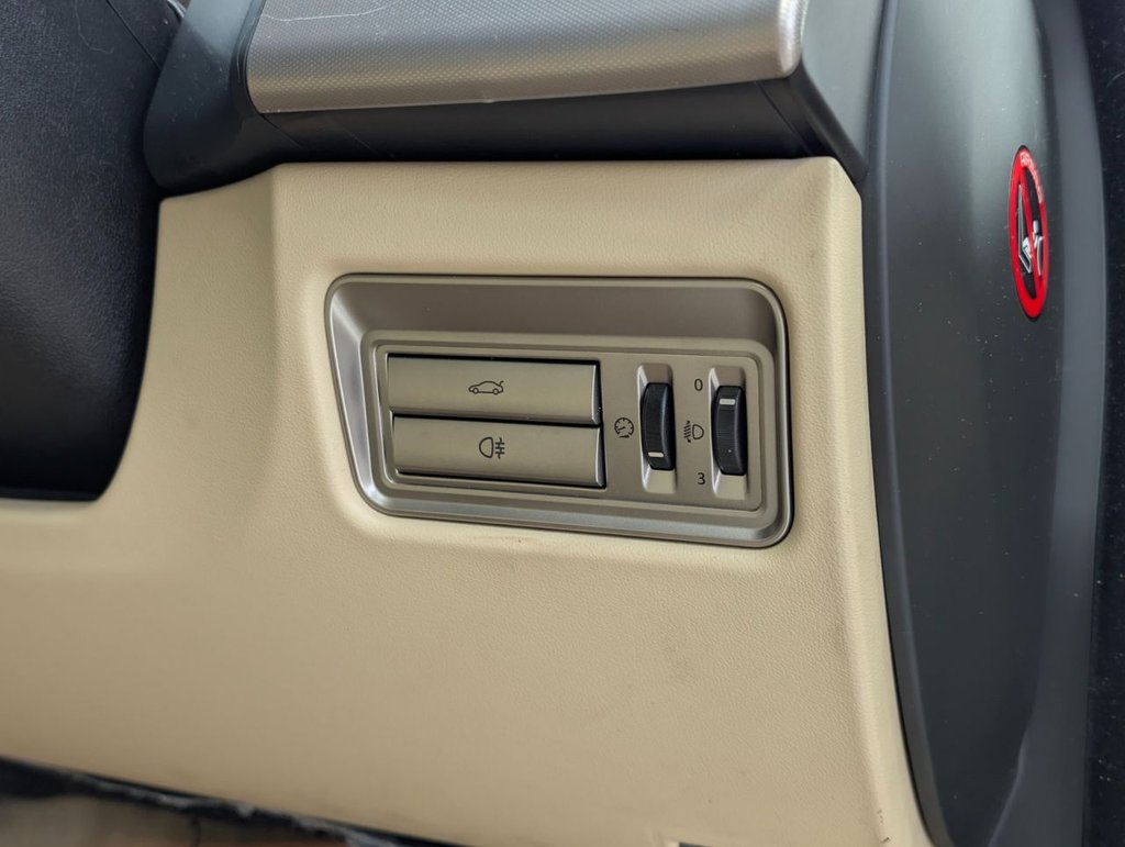 Used Jaguar XF 2011 for sale - 77835346: Photo 35