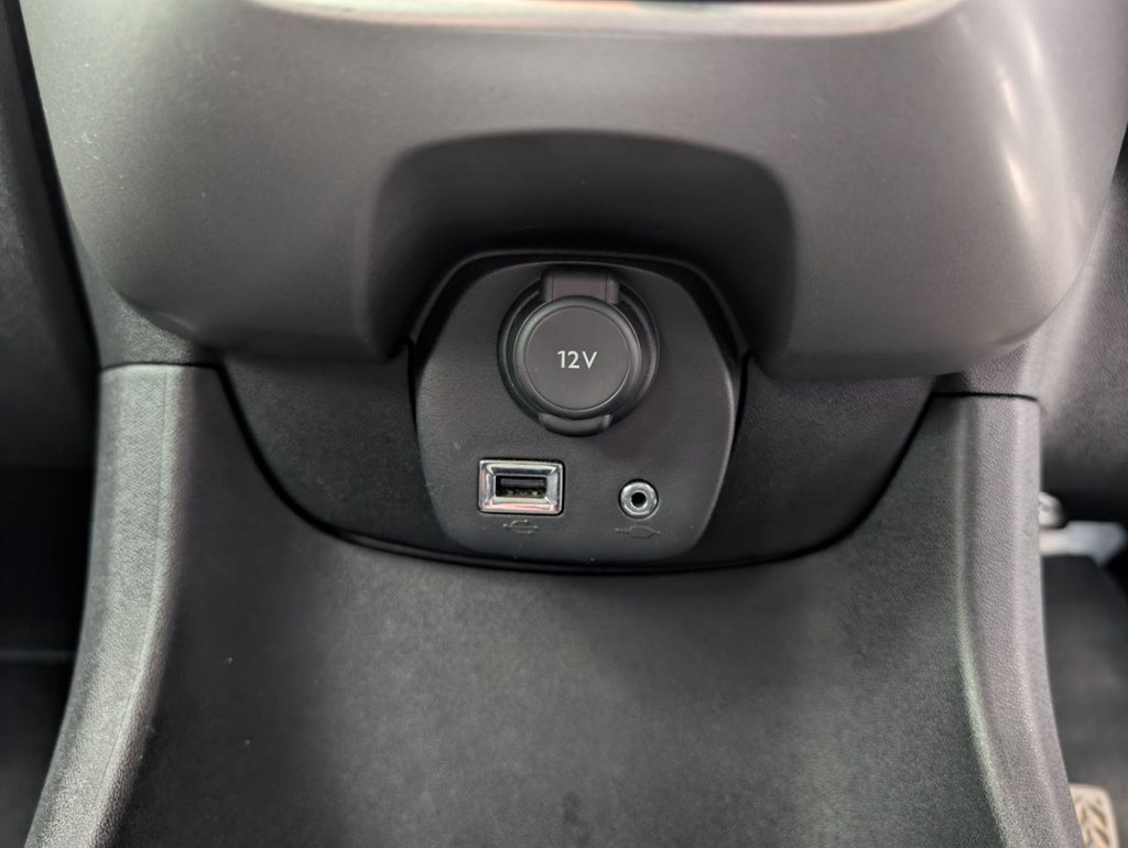 Used Toyota AYGO 2015 for sale - 77764722: Photo 25