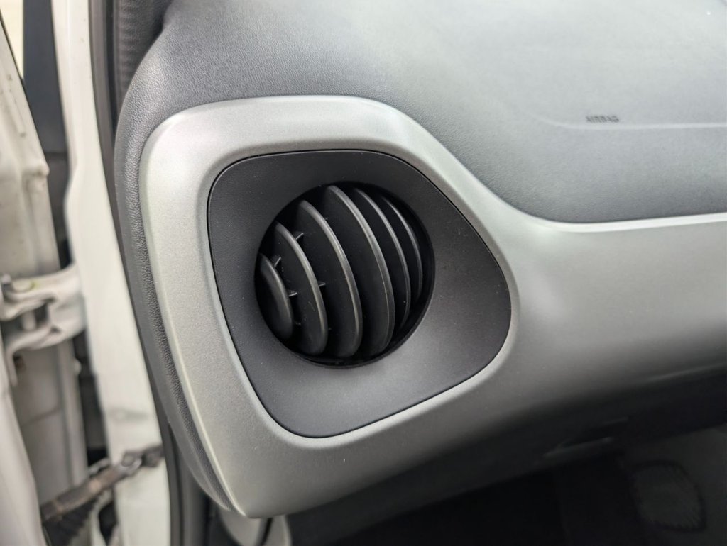 Used Toyota AYGO 2015 for sale - 77764722: Photo 36