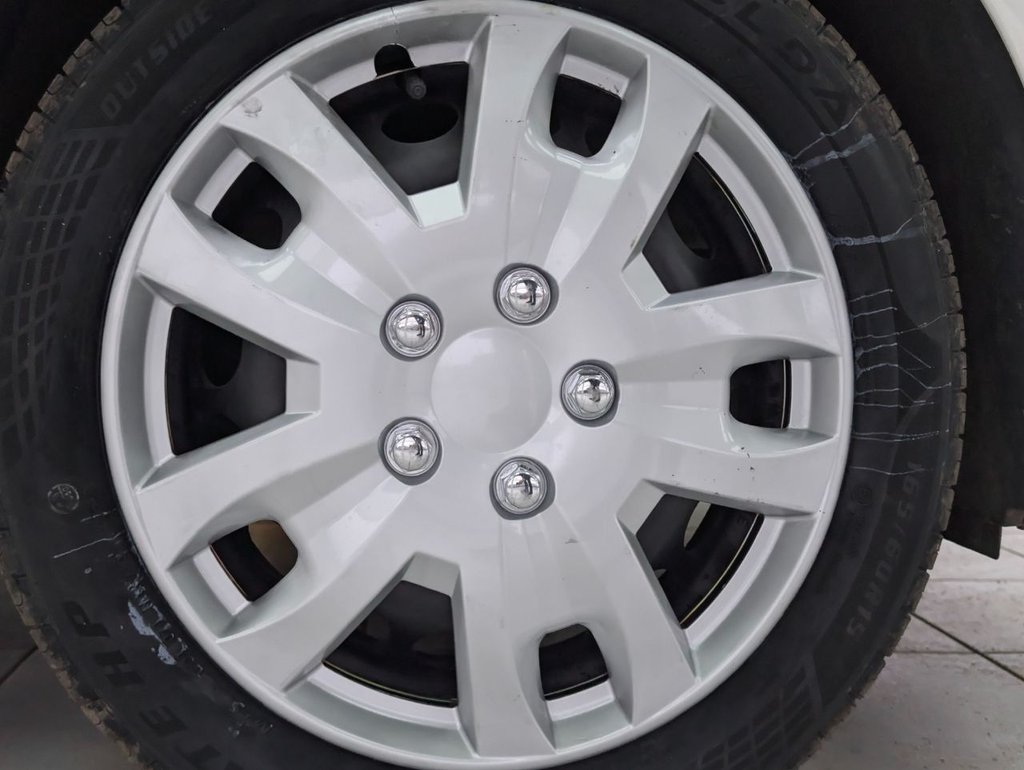 Used Toyota AYGO 2015 for sale - 77764722: Photo 39