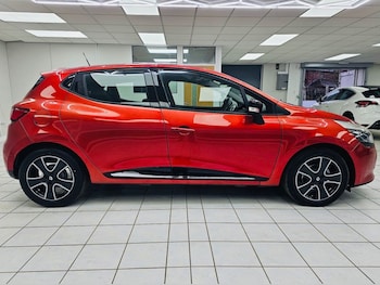 Used Renault Clio 2016 for sale - 77748000: Photo
