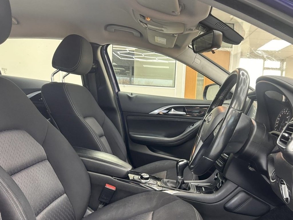 Used Infiniti Q30 2017 for sale - 77666791: Photo 11