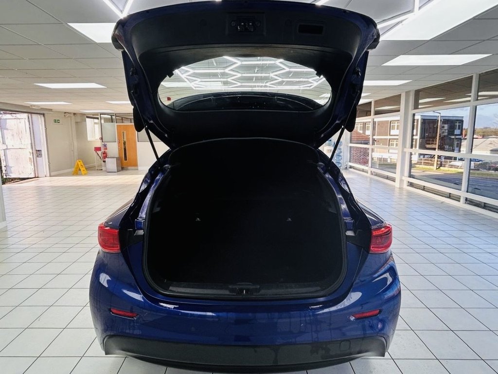 Used Infiniti Q30 2017 for sale - 77666791: Photo 5