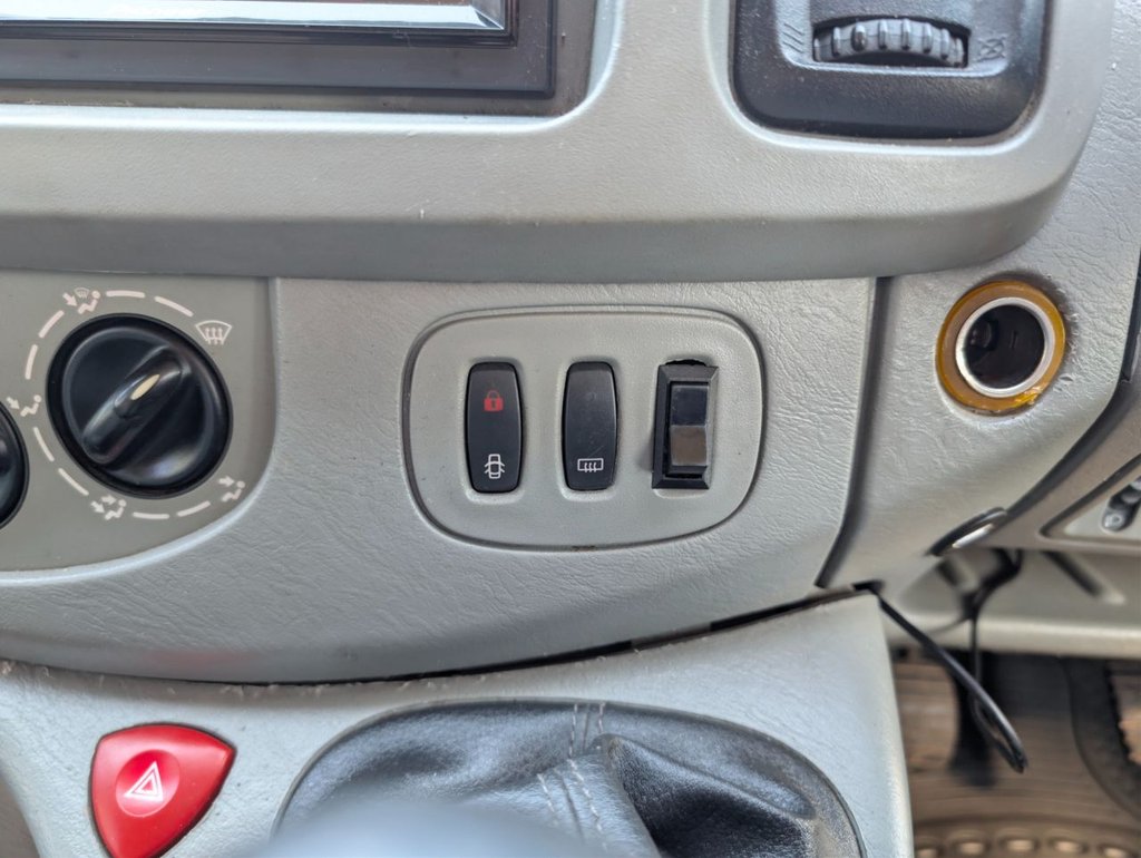 Used Vauxhall Vivaro 2006 for sale - 78036375: Photo 30