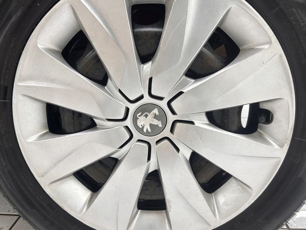 Used Peugeot 108 2015 for sale - 77666741: Photo 27