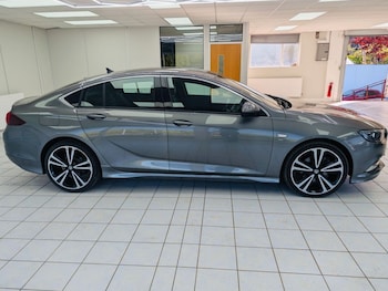 Used Vauxhall Insignia 2019 for sale - 78358090: Photo