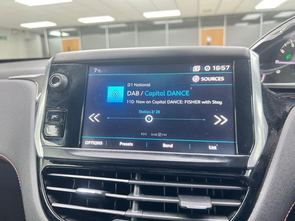 Used Peugeot 208 2018 for sale - 77667000: Photo 18