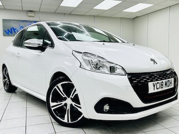 Used Peugeot 208 2018 for sale - 77667000: Photo