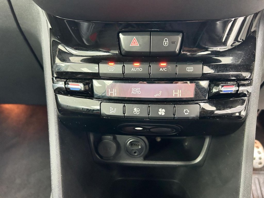 Used Peugeot 208 2018 for sale - 77667000: Photo 20