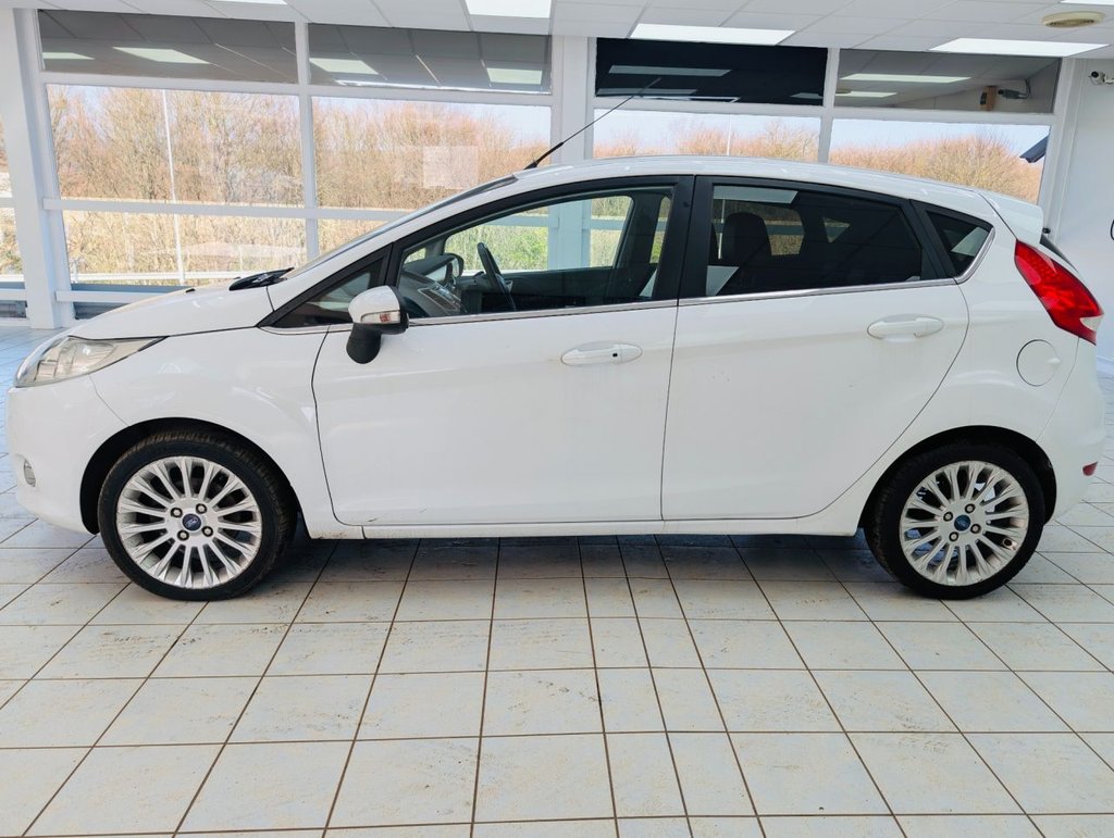 Used Ford Fiesta 2012 for sale - 77990535: Photo 8