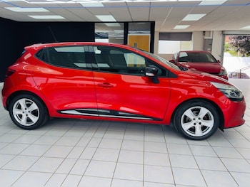 Used Renault Clio 2015 for sale - 79358271: Photo