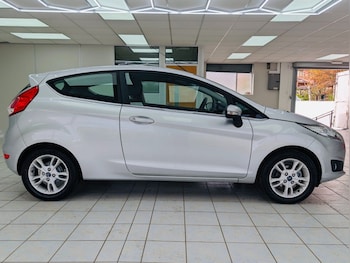 Used Ford Fiesta 2015 for sale - 78241227: Photo