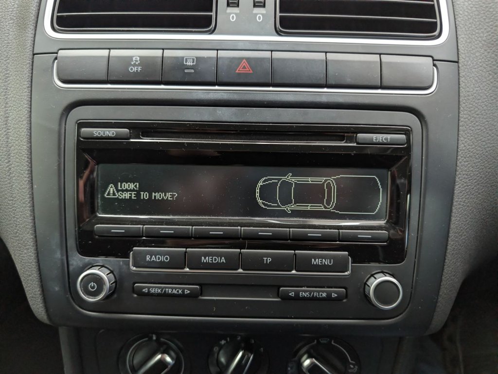 Used Volkswagen Polo 2014 for sale - 77990570: Photo 19