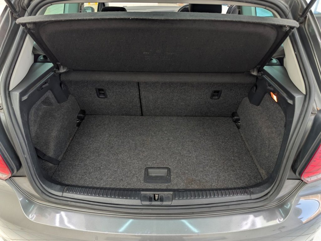 Used Volkswagen Polo 2014 for sale - 77990570: Photo 6