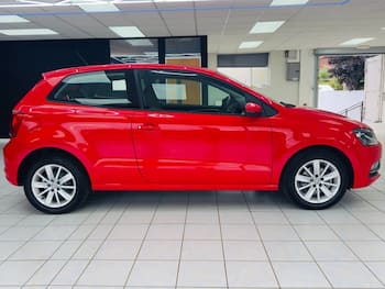 Used Volkswagen Polo 2016 for sale - 79648068: Photo